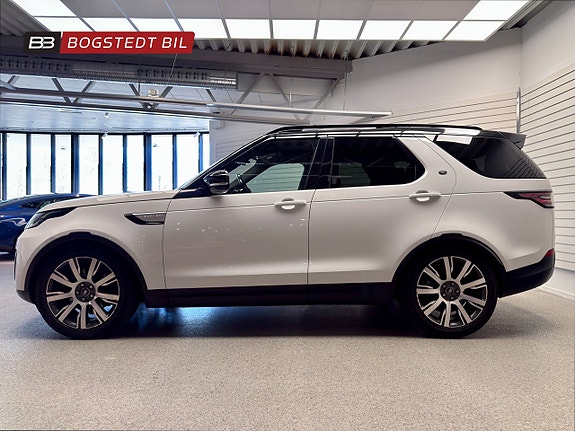 Land Rover Discovery 4 of 5