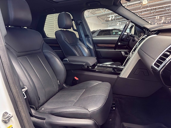 Land Rover Discovery 18 of 28