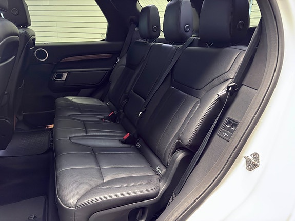 Land Rover Discovery 22 of 28