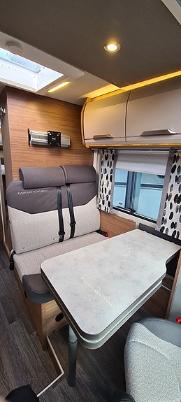 Knaus 650 MEG Van ti Vansation "Långbädd,  Automat,  Solcell" 10 of 12