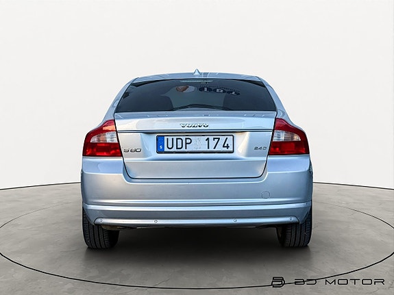 Volvo S80 5 of 5