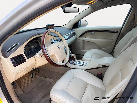 Volvo S80 12 of 17