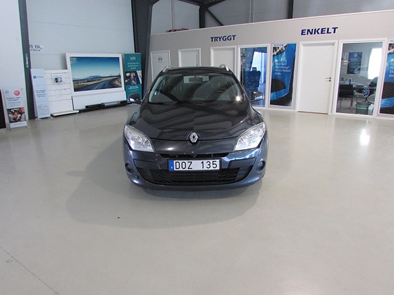 Renault Megane III 2 of 13