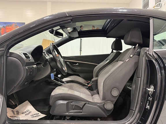 Volkswagen Eos 7 of 17