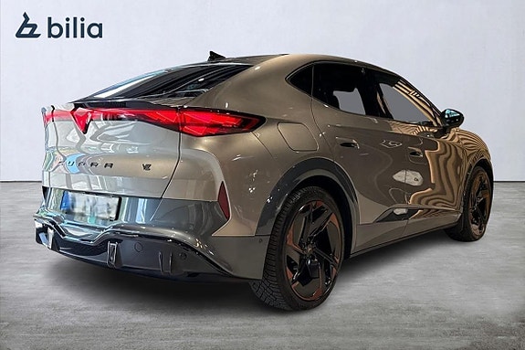Cupra Tavascan 10 of 14
