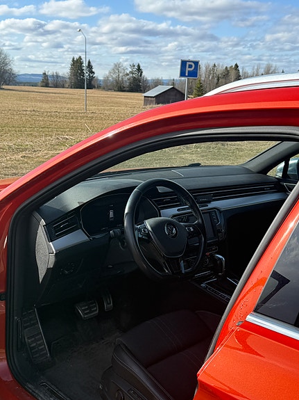 Volkswagen Passat Alltrack 5 of 5