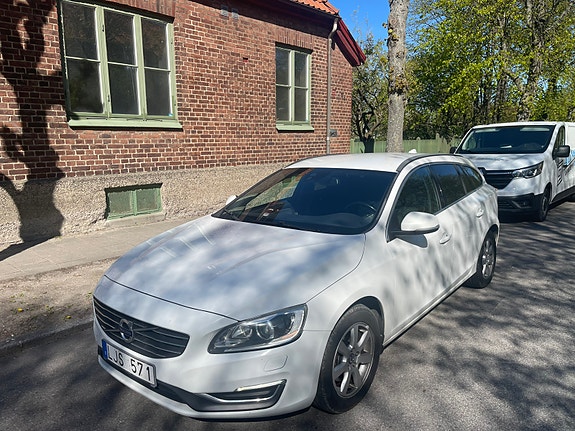 Brugt Volvo V60 2.0 D3