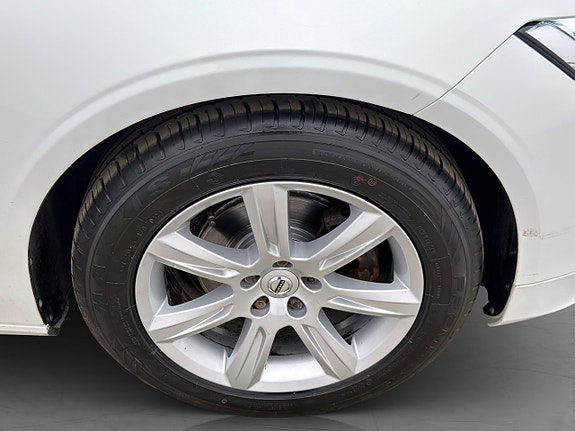Volvo V90 28 of 30