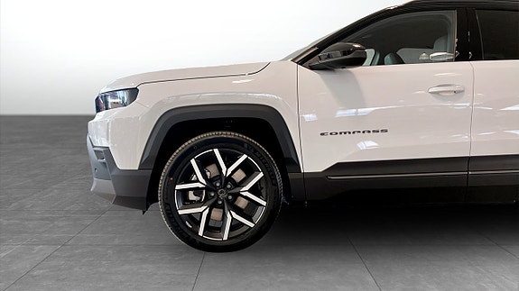Jeep Compass 9 of 9