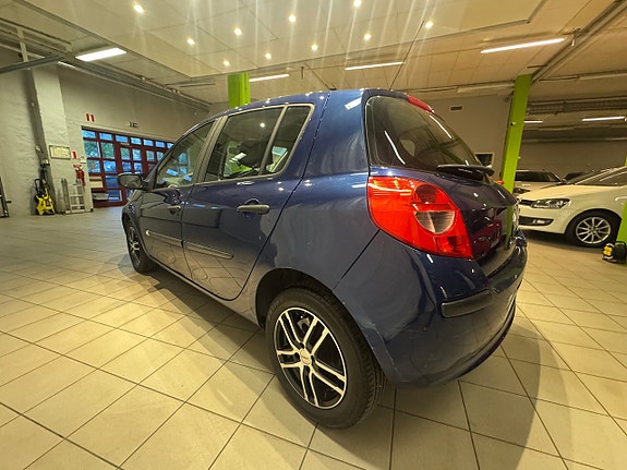 Renault Clio 6 of 11