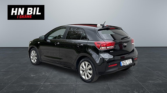 Kia Rio 5 of 18