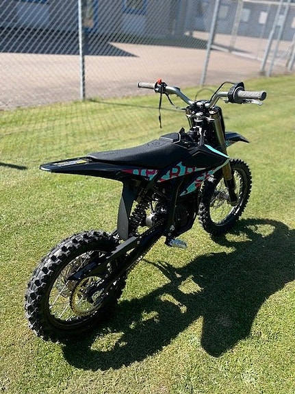 SURRON HYPER BEE "REA" 8 of 9