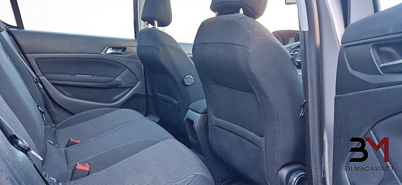 Peugeot 308 12 of 21