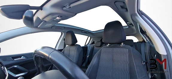 Peugeot 308 15 of 21
