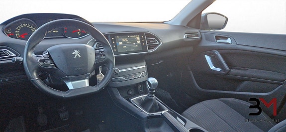 Peugeot 308 18 of 21