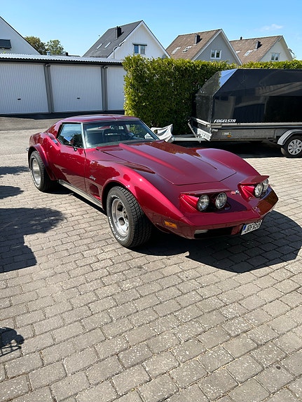 Chevrolet Corvette 2 of 6