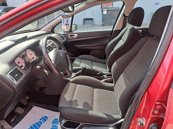 Peugeot 307 16 of 26