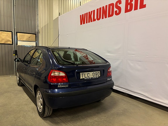 Renault Megane I 3 of 5