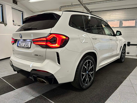 BMW X3 2 of 19