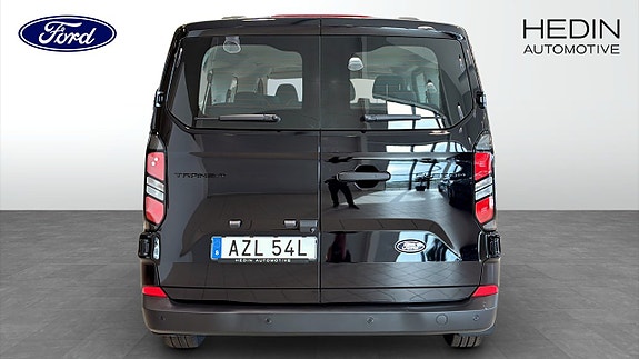 Ford Custom Tourneo 7 of 12
