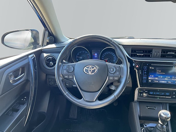 Toyota Auris 9 of 10