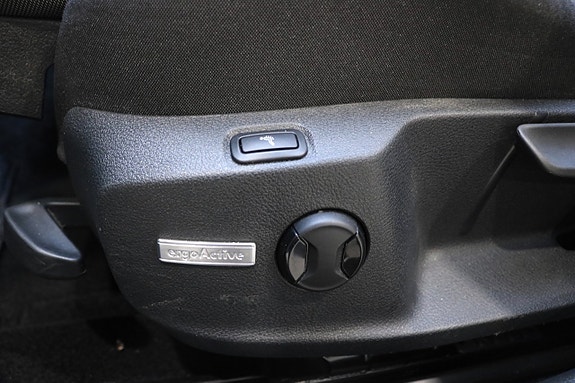 Volkswagen Golf Alltrack 27 of 27