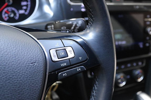 Volkswagen Golf Alltrack 26 of 27