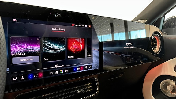 Mercedes-Benz GLB250+ 25 of 26
