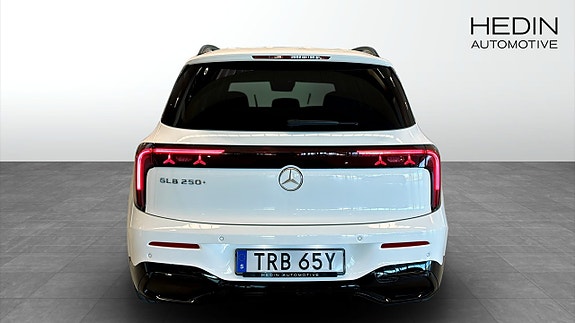 Mercedes-Benz GLB250+ 5 of 26