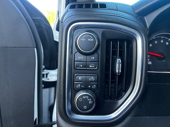 Chevrolet Silverado 1500 20 of 21