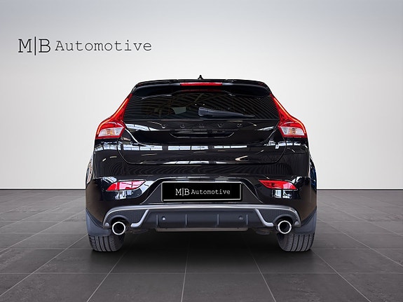 Volvo V40 5 of 20