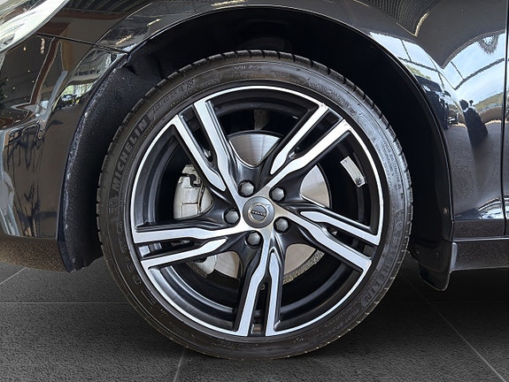 Volvo V40 20 of 20