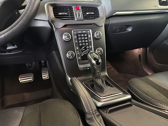 Volvo V40 15 of 20