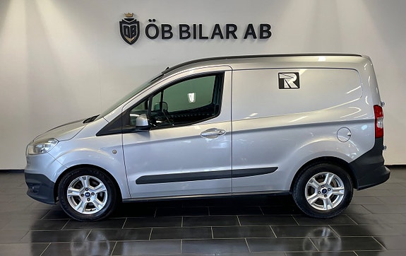 Ford Transit Courier 4 of 5