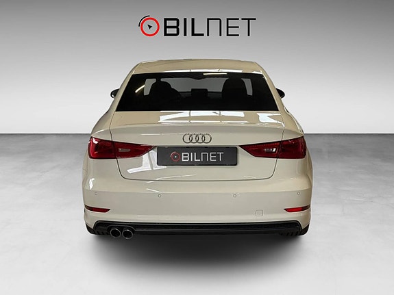 Audi A3 4 of 5