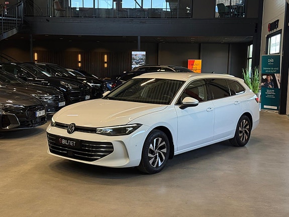 Volkswagen Passat 17 of 18