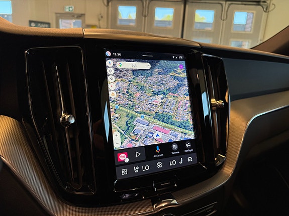 Volvo XC60 14 of 29