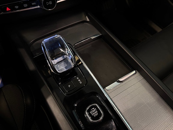 Volvo XC60 19 of 29