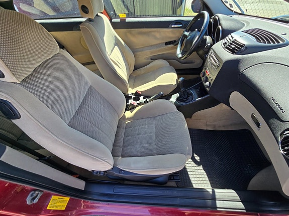 Alfa Romeo 147 9 of 12