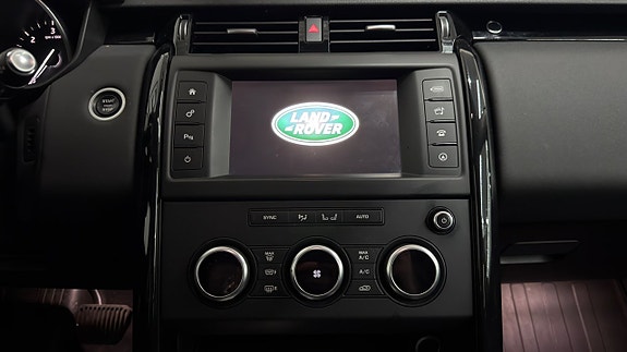 Land Rover Discovery 18 of 30