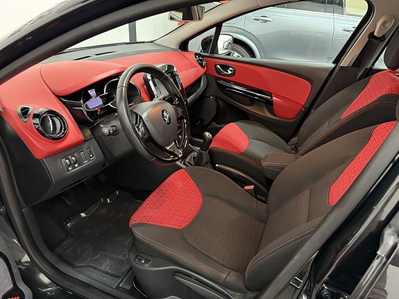 Renault Clio 7 of 10