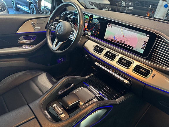 Mercedes-Benz GLE350 e 4 of 5