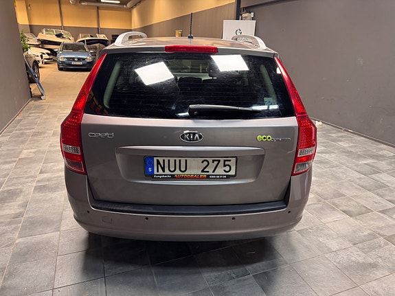 Kia Ceed 4 of 10