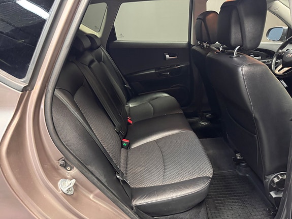 Kia Ceed 8 of 10