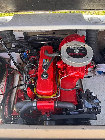 Glastron 175 SX Bowrider 6 of 9