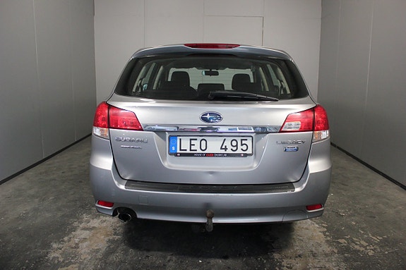 Subaru Legacy 6 of 19
