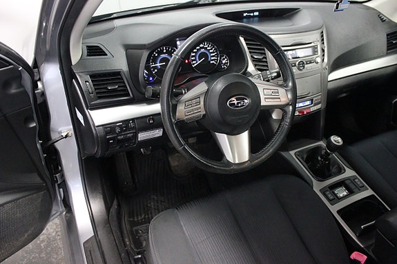Subaru Legacy 18 of 19