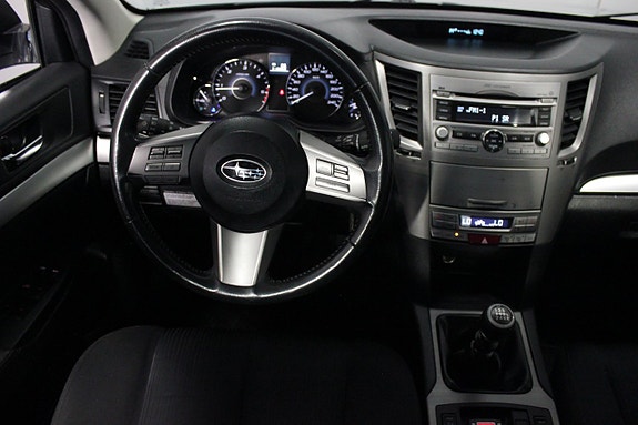 Subaru Legacy 13 of 19