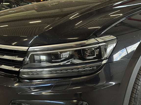 Volkswagen Tiguan Allspace 13 of 16