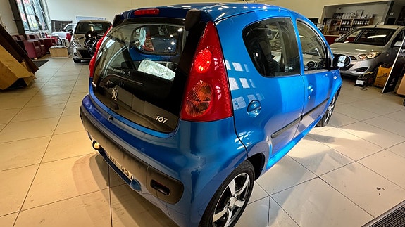 Peugeot 107 11 of 13